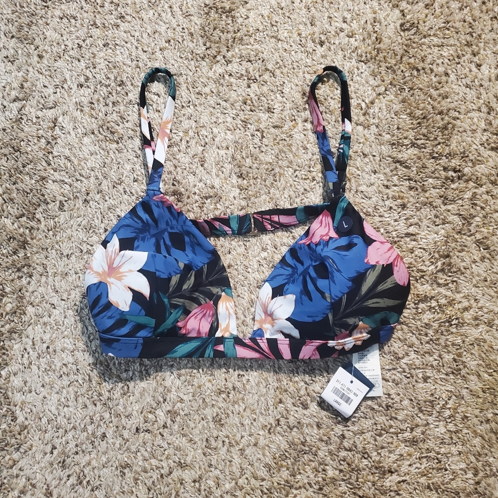 NWT Hollister Triangle Bikini Top